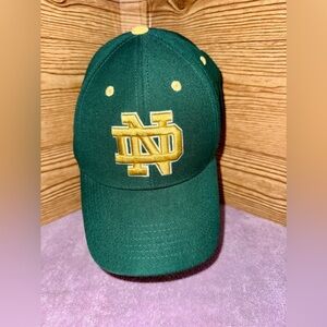 🛷Notre Dame Fighting Irish Green Gold Fitted Cap